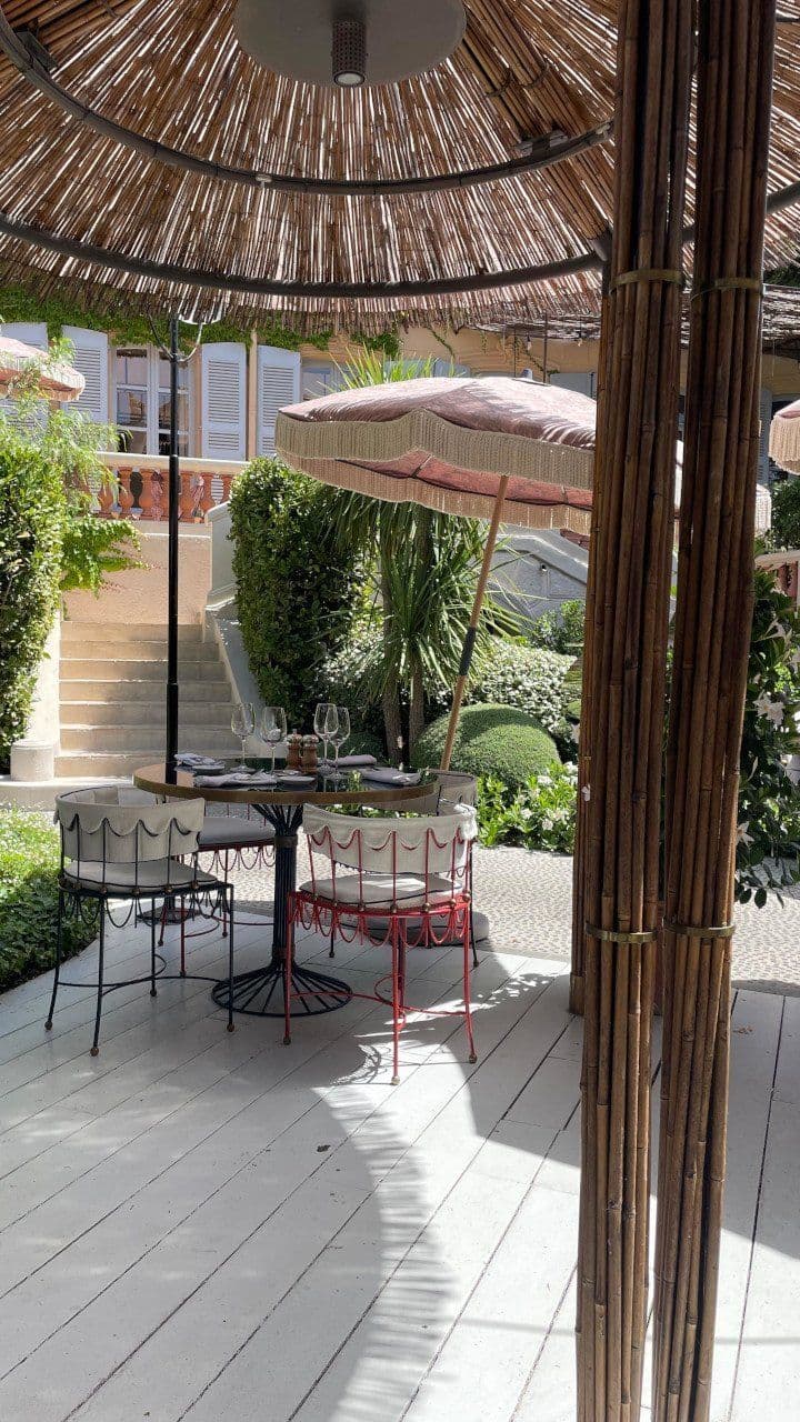 Photo de Dior Café des Lices à Saint-Tropez